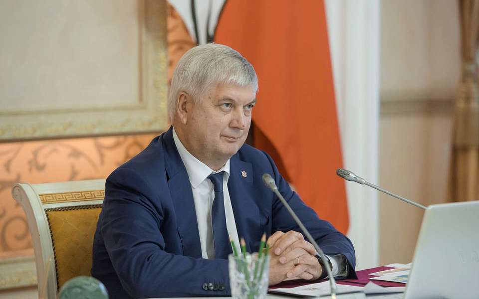 Воронежский губернатор: мигранты не решат проблему нехватки рабочих рук в регионе