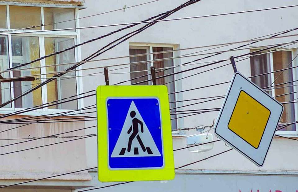 Ребенка на пешеходном переходе сбила Toyota в Воронеже