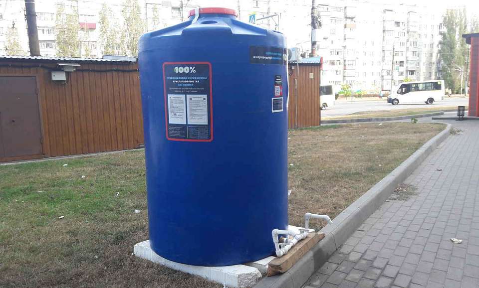 Подвоз воды из-за коммунальной аварии организовали жителям 8 улиц в Воронеже