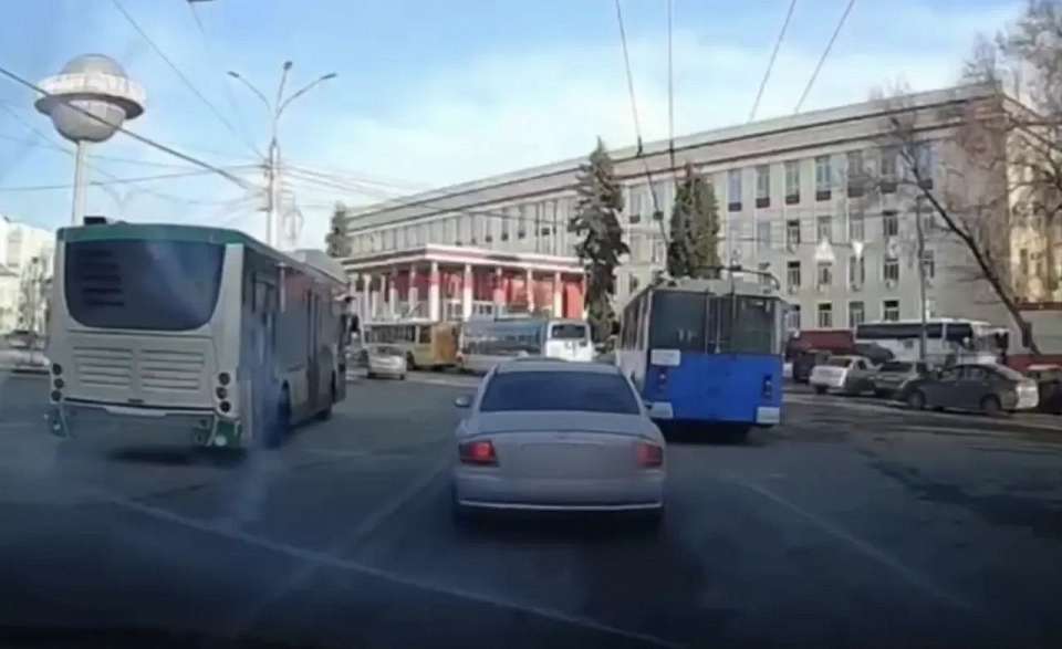 На 5 тысяч за грубое нарушение ПДД оштрафовали водителя автобуса в Воронеже