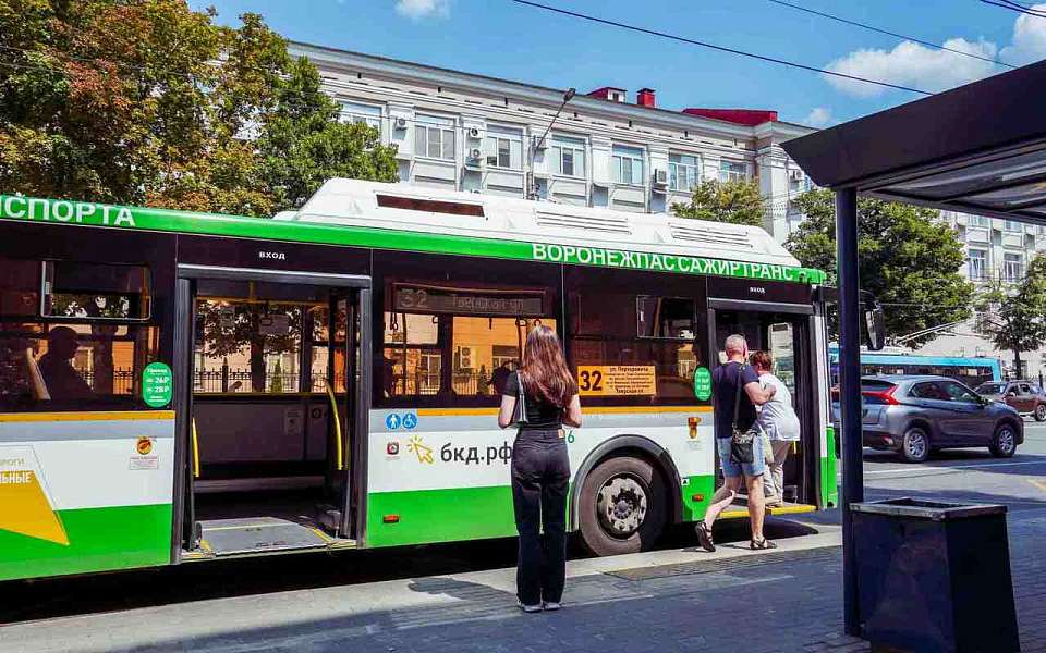 На социальных направлениях транспорта в Воронеже могут ввести брутто-контракты