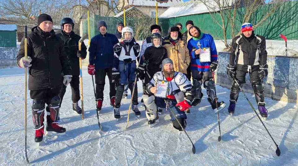 В День освобождения Воронежа в Железнодорожном районе прошёл хоккейный турнир «Память»