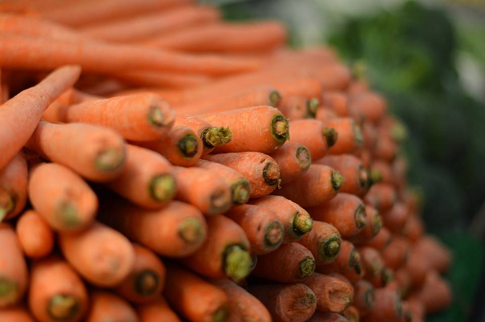Воронежца обманули на 435 тыс. рублей при покупке дешевой моркови