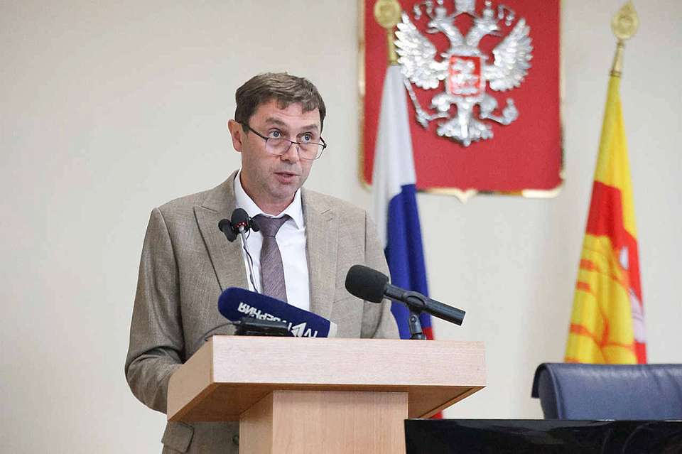 Мэр Воронежа Сергей Петрин отчитался перед депутатами о проделанной работе