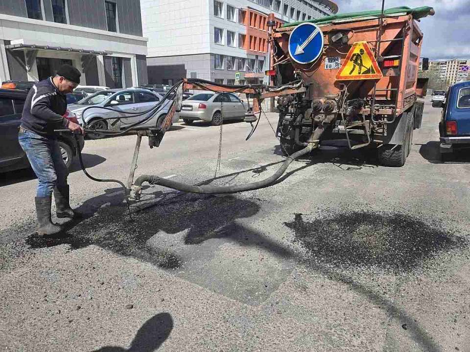 В Ленинском районе продолжается ремонт дорог