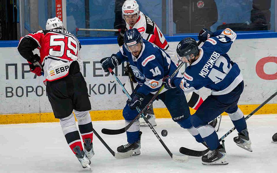 На воронежском льду «Буран» превзошёл новокузнецкий «Металлург»