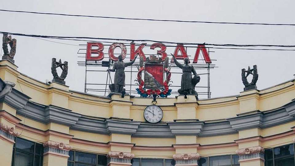 Пассажирам скоростного поезда «Воронеж – Липецк» предложили экскурсии и игру в крокет