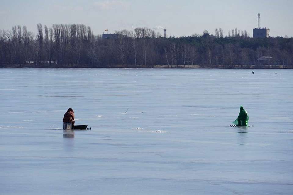 О толщине льда на водохранилище рассказали воронежцам