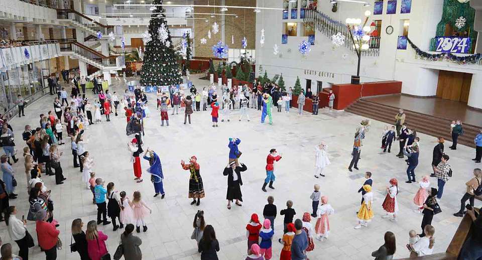 Для детей мобилизованных в воронежском Дворце творчества детей и молодёжи идут новогодние утренники