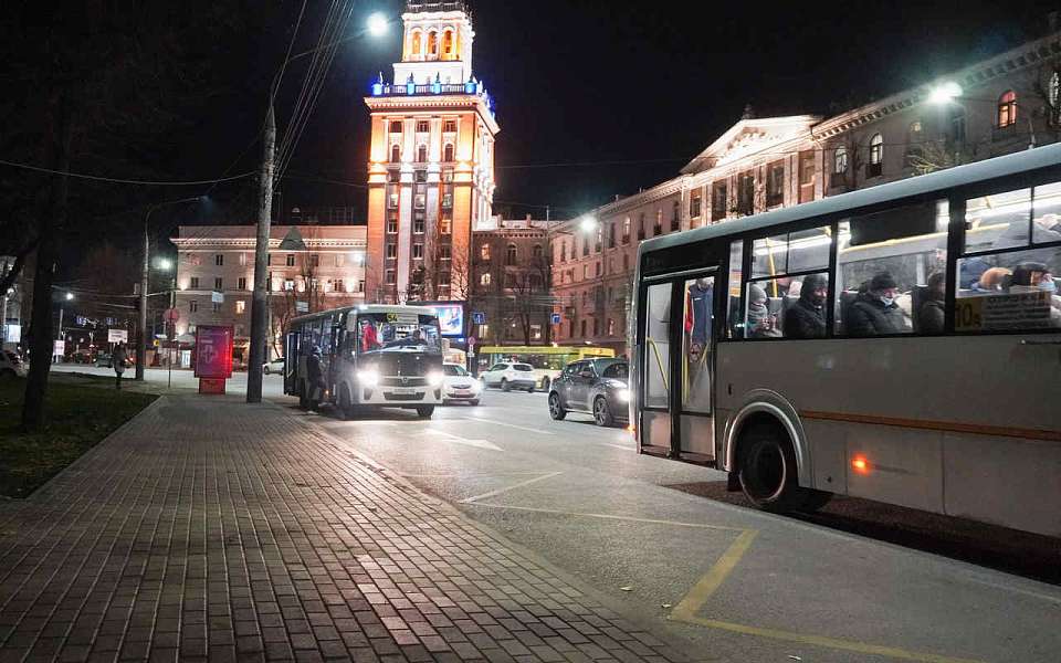 В Воронеже задумались о введении ночного тарифа для общественного транспорта