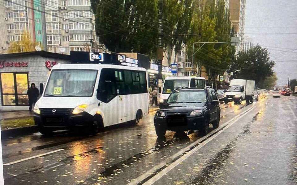 Пенсионерку на переходе насмерть сбила автомобилистка на иномарке в Воронеже