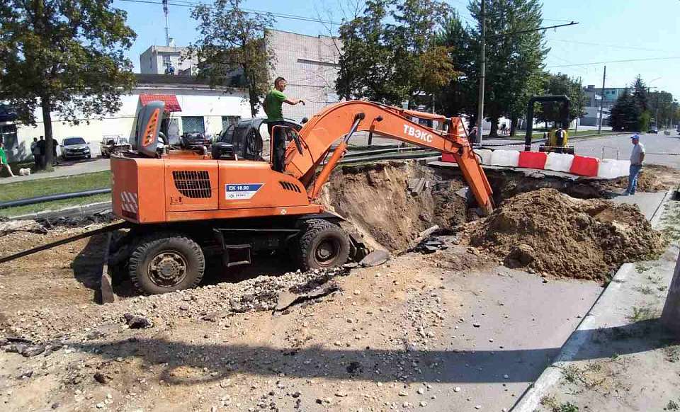 Сотрудники «РВК-Воронеж» начали обследовать поврежденный участок колодца