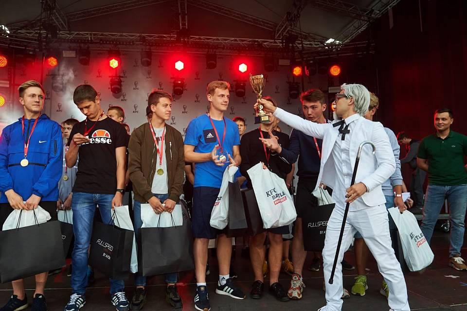 Воронежская команда  «Адреналин» стала победителем международного молодежного проекта KFC BATTLE в Москве