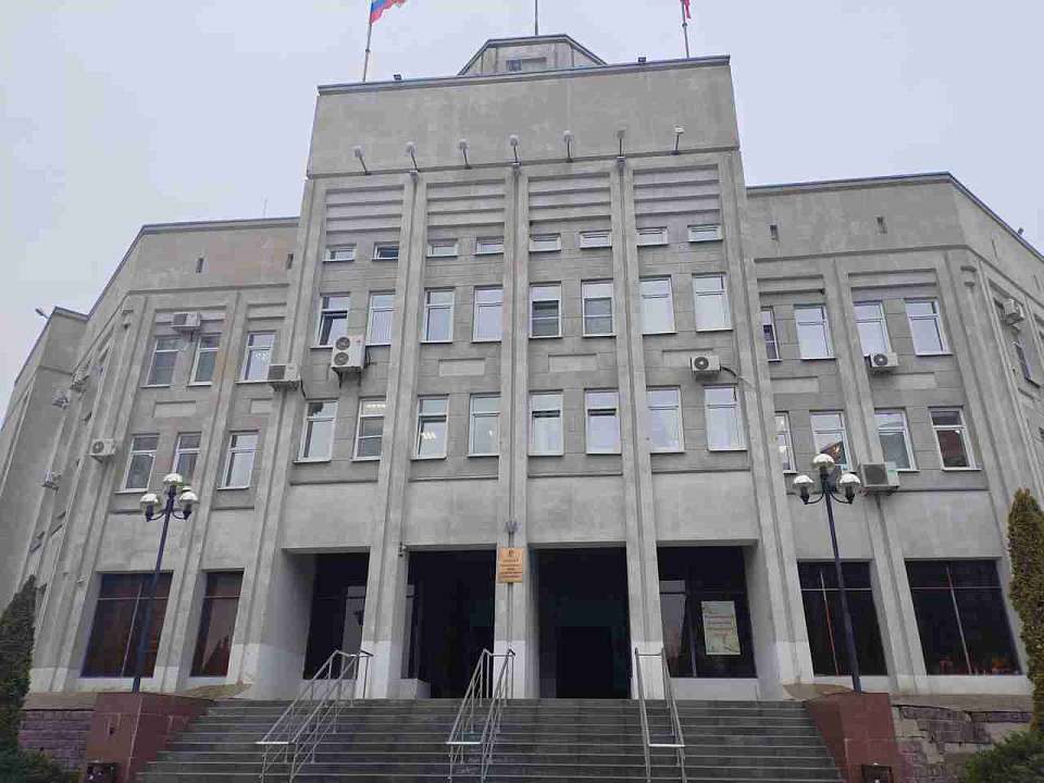 В Коминтерновском районе продолжается административная практика