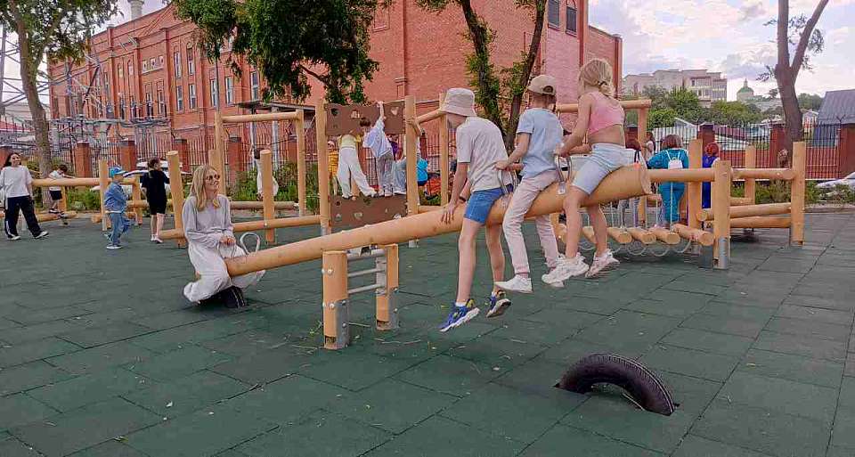 Летние каникулы воронежских школьников могут начаться весной