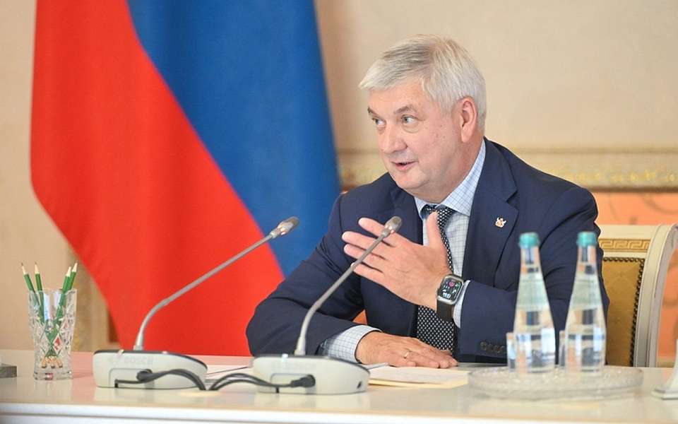 Четыре соглашения о развитии района были заключены в Россоши с участием воронежского губернатора