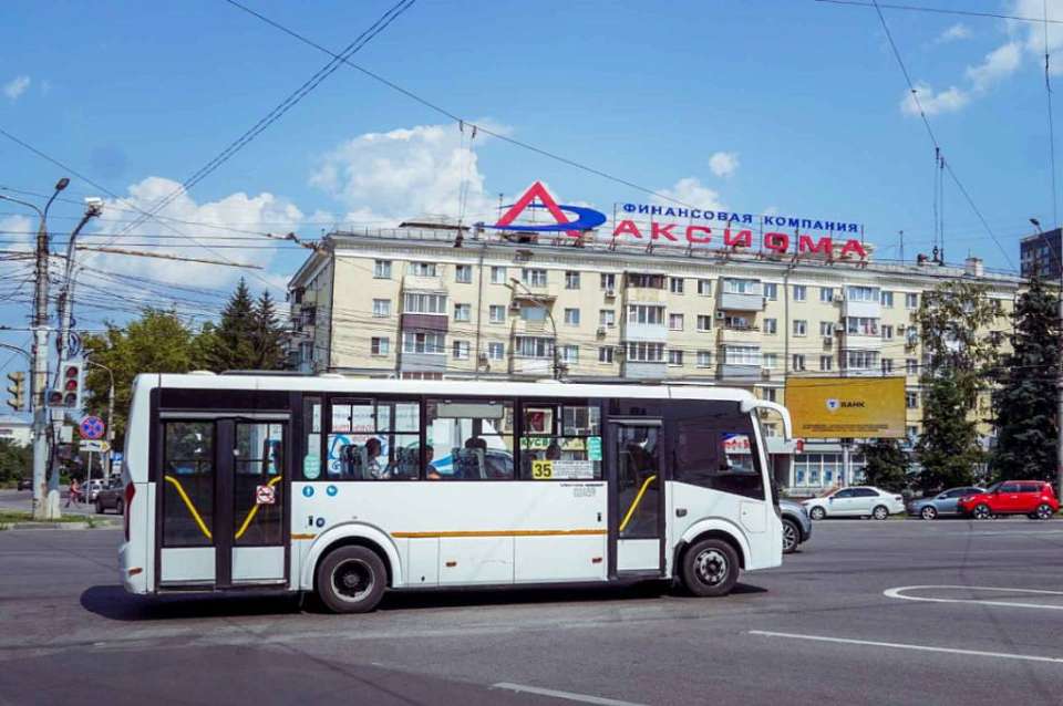 С 10 августа изменили движение 4 маршрутных автобуса в Воронеже