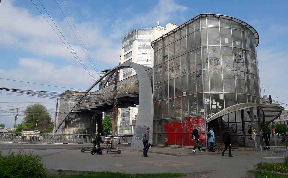 В мэрии Воронежа заявили о сносе надземного пешеходного перехода у автовокзала