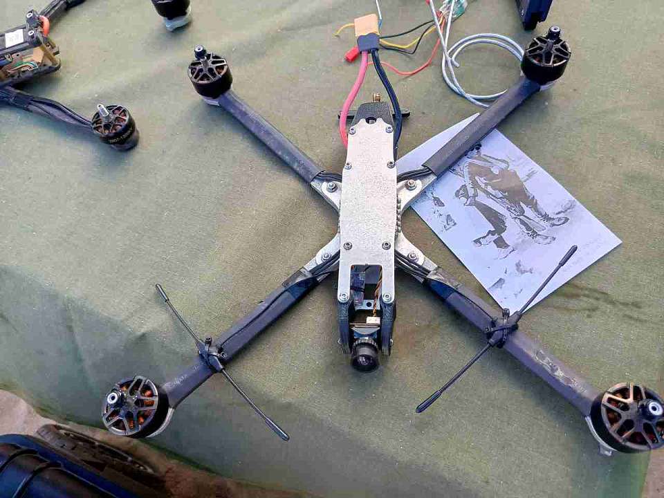 Прямой удар БПЛА грозит Бутурлиновскому району Воронежской области