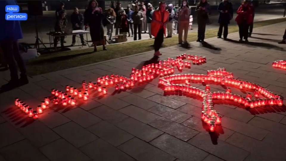 В память о жертвах теракта в «Крокус Сити Холле» в Воронеже провели акцию «Свеча памяти»