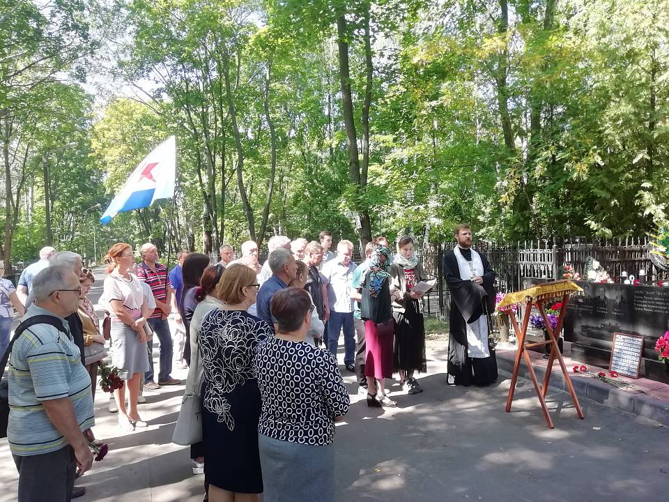  В Коминтерновском районе почтили память моряков «Курска»                  