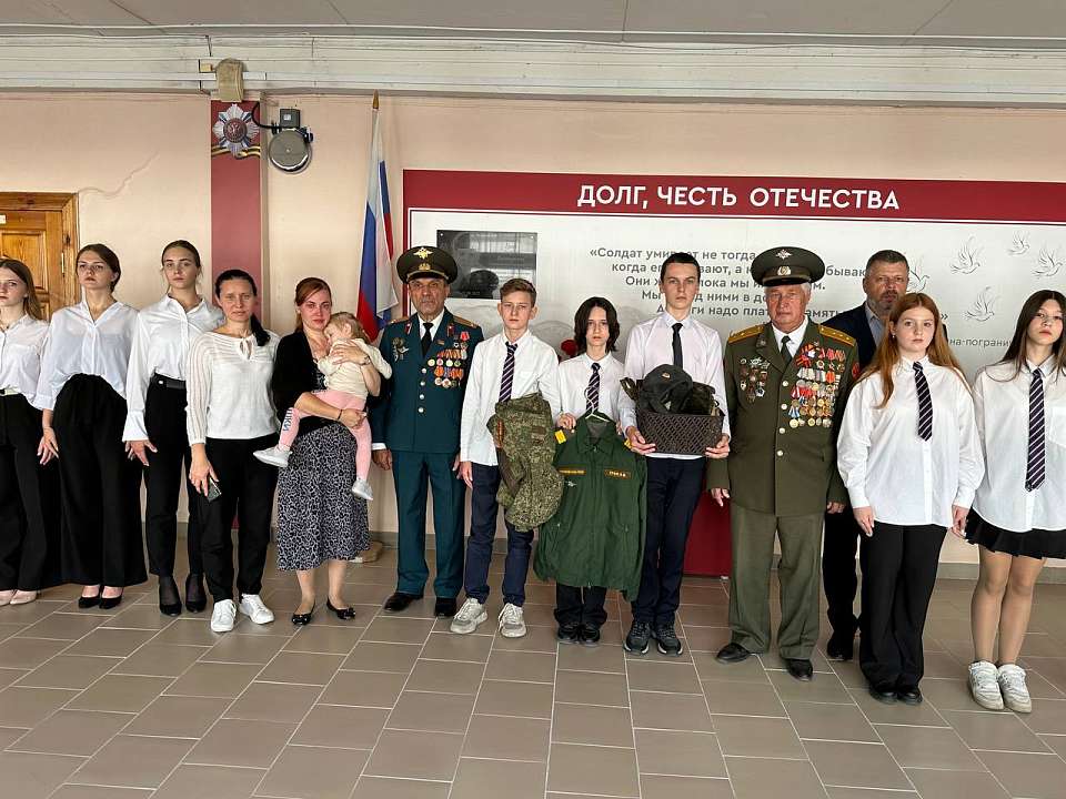 В воронежской школе открыли мемориальную доску герою СВО Андрею Грому