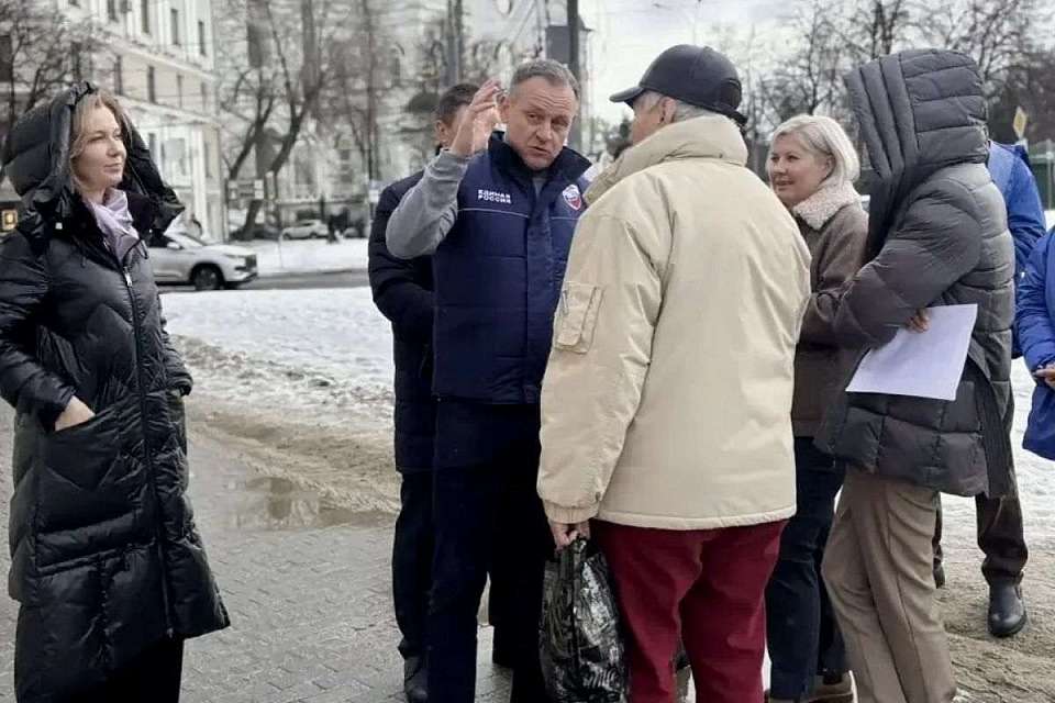 «Единая Россия» в регионе дала старт конкурсу эскизов для муралов, посвященных известным землякам
