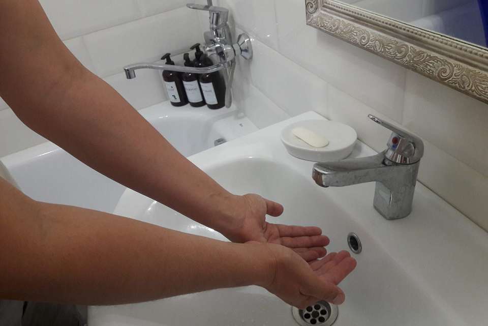 Из-за коммунальной аварии без воды остались жильцы 12 домов в Воронеже