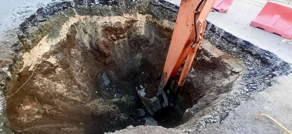 К ликвидации коммунальной аварии приступили в Левобережном районе Воронежа