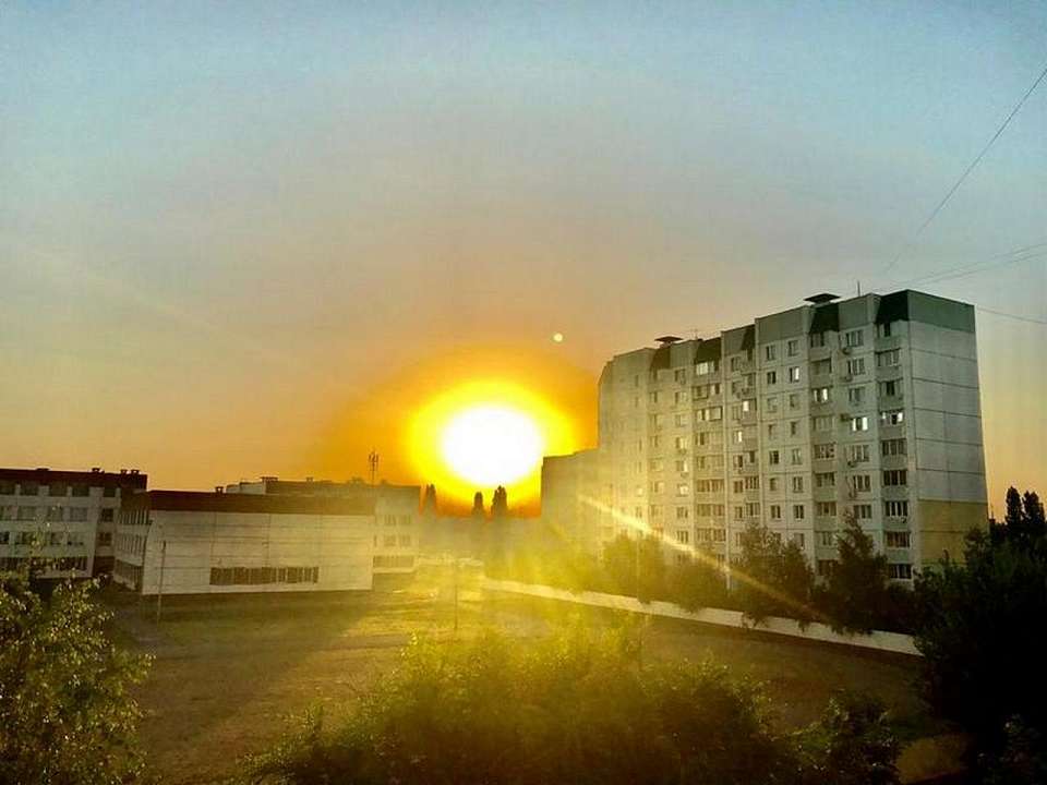 Об аномальной жаре воронежцев предупредили в МЧС