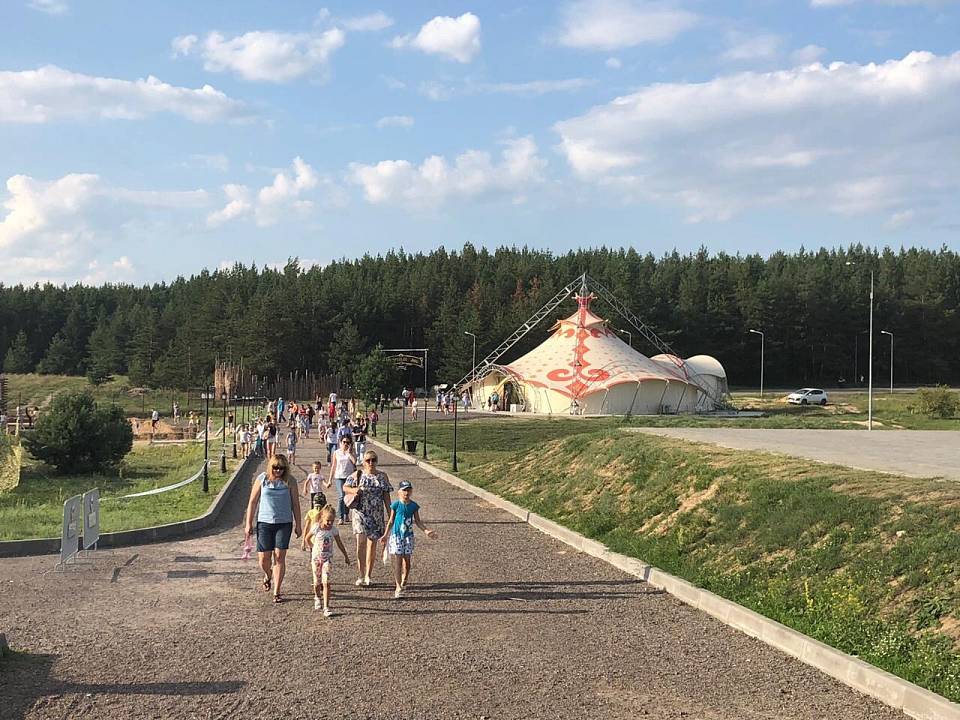 Никитинский театр отменил показы спектаклей в семейном парке под Воронежем