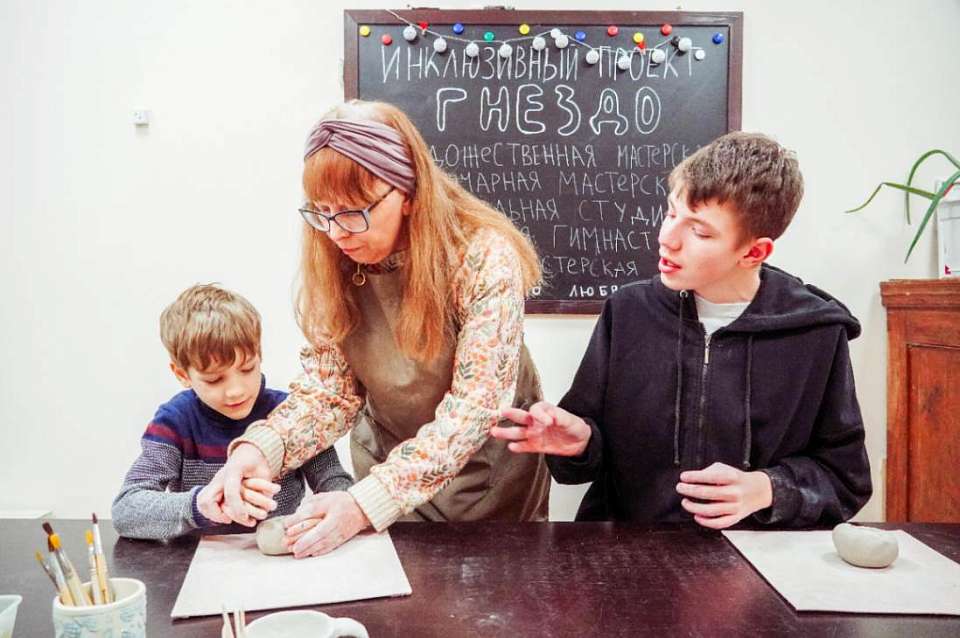 Как в Новой Усмани помогают развиваться и социализироваться детям с инвалидностью