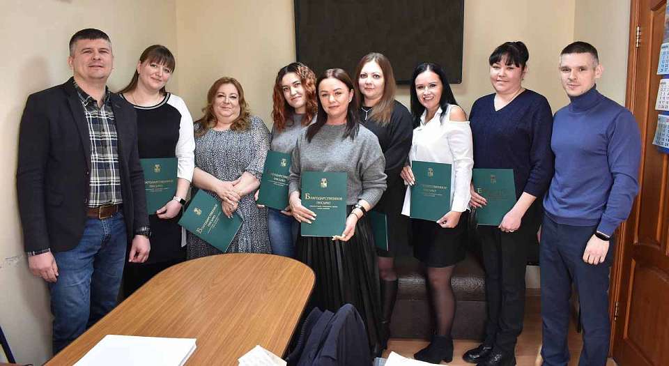 Красота и уют Ленинского района - в их руках: Иван Молоканов поздравил сотрудниц Комбината благоустройства с 8 Марта