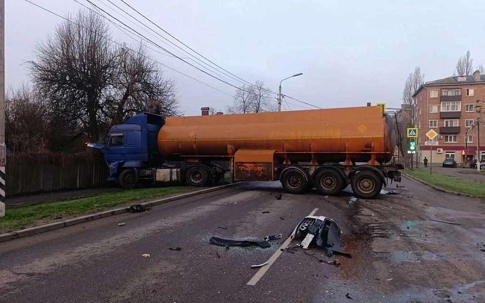 Пьяный автомобилист устроил массовое ДТП с человеческими жертвами в Воронежской области