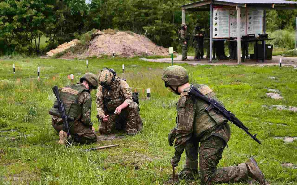 Курс молодого бойца. Как на полигоне в Воронежской области готовят элиту СВО