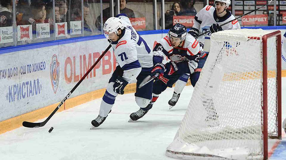 Воронежский «Буран» вновь превзошёл «Кристалл» только в буллитной серии