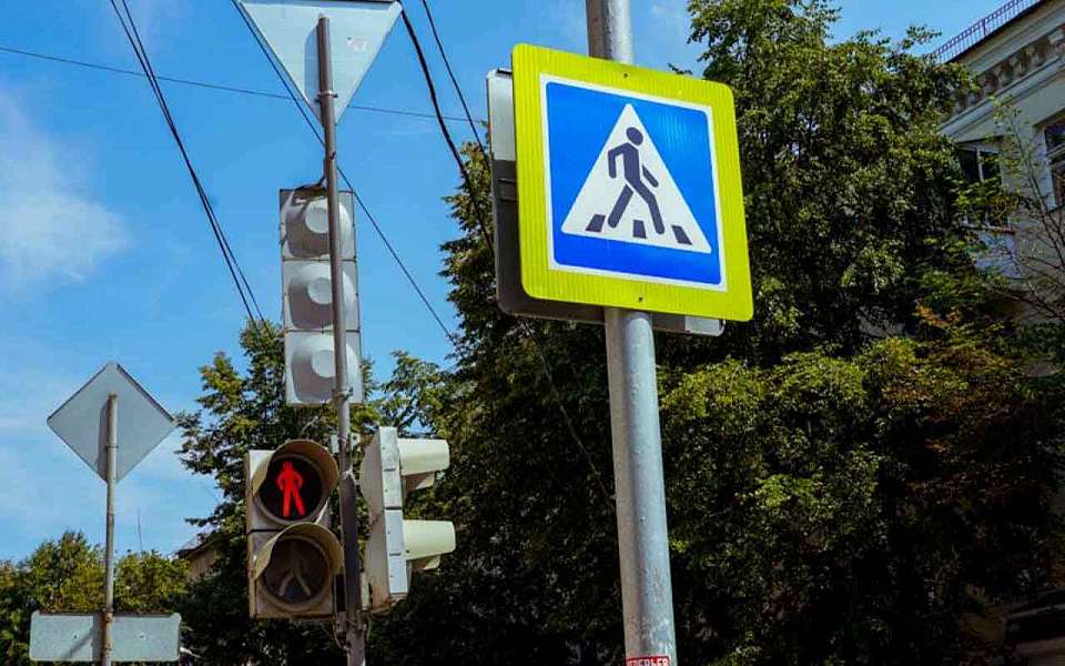 Мэр предложил воронежцам высказать мнение по поводу дорожного движения у школы №45