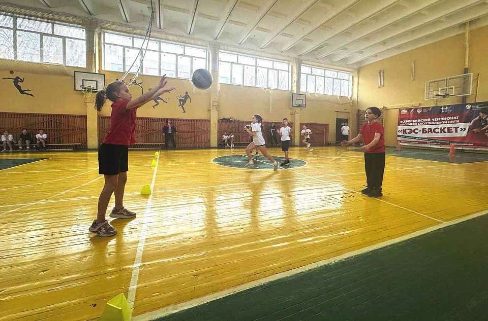 В Ленинском районе прошли «Весёлые старты»