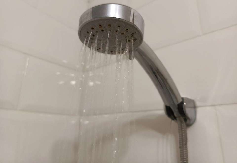 Вода после замены аварийного трубопровода вернулась в дома жителей Левобережья Воронежа