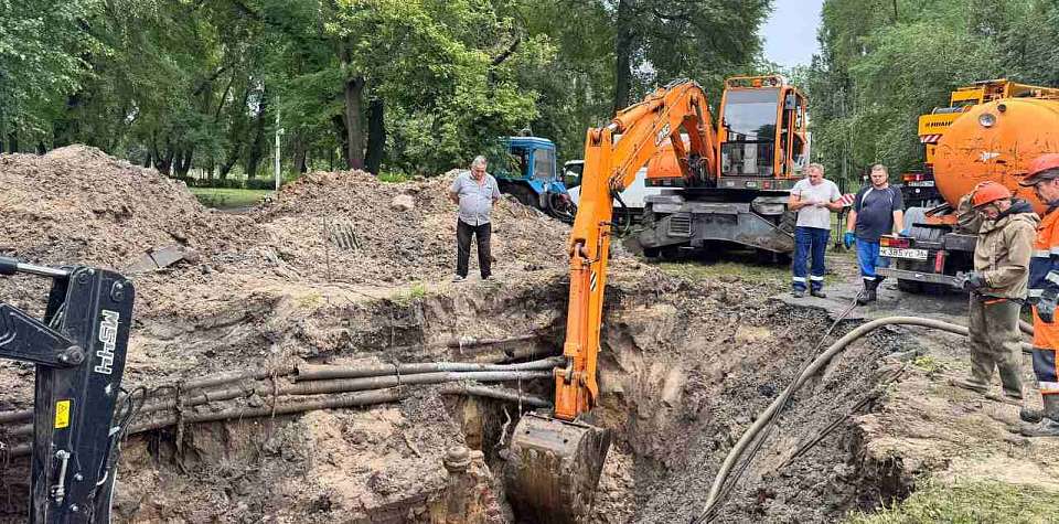 К замене повреждённого водопровода приступили в Воронеже