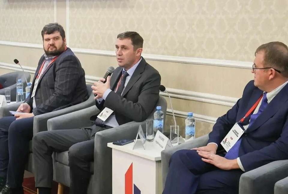 В медиарейтинге мэров Черноземья глава Воронежа Сергей Петрин вырвался на первое место