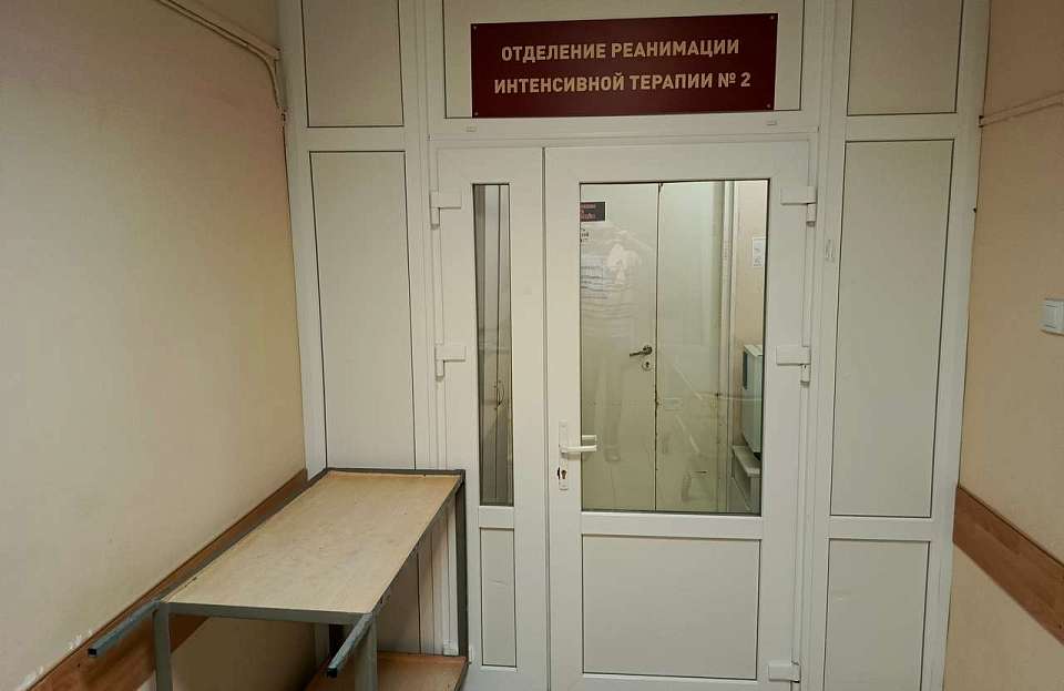 Врачи спасают жизнь пострадавшего от удара БПЛА под Воронежем в ночь на 11 августа