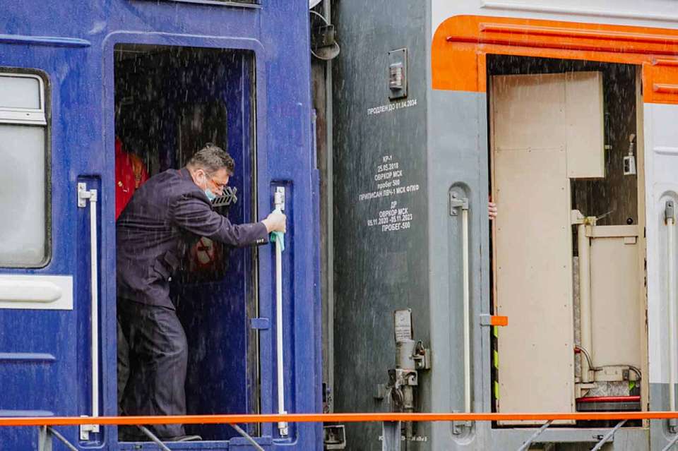 Двухэтажный поезд Москва – Новороссийск пройдёт через Воронеж «Южный»