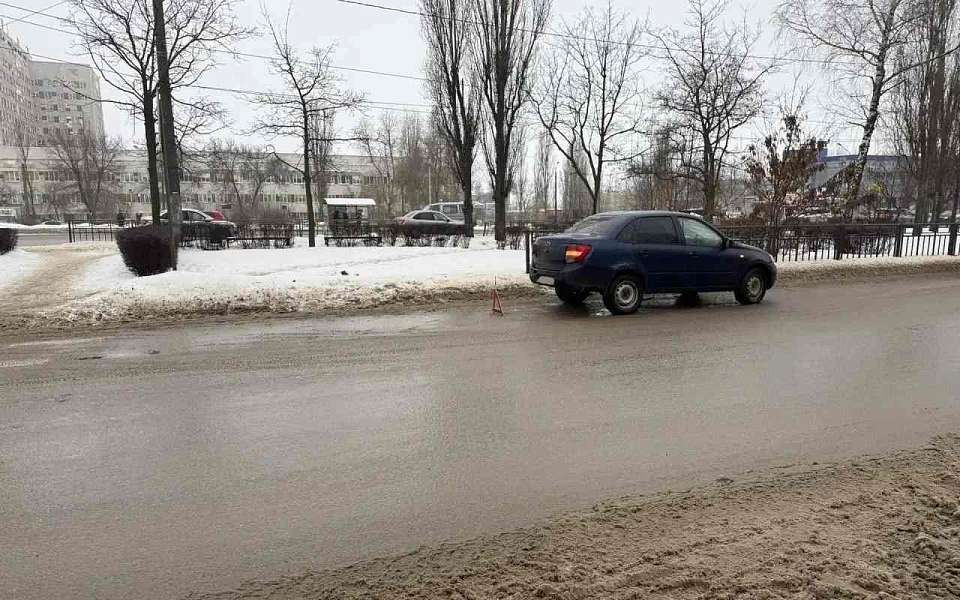 Двух девушек сбил на пешеходном переходе в Воронеже водитель из Семилук