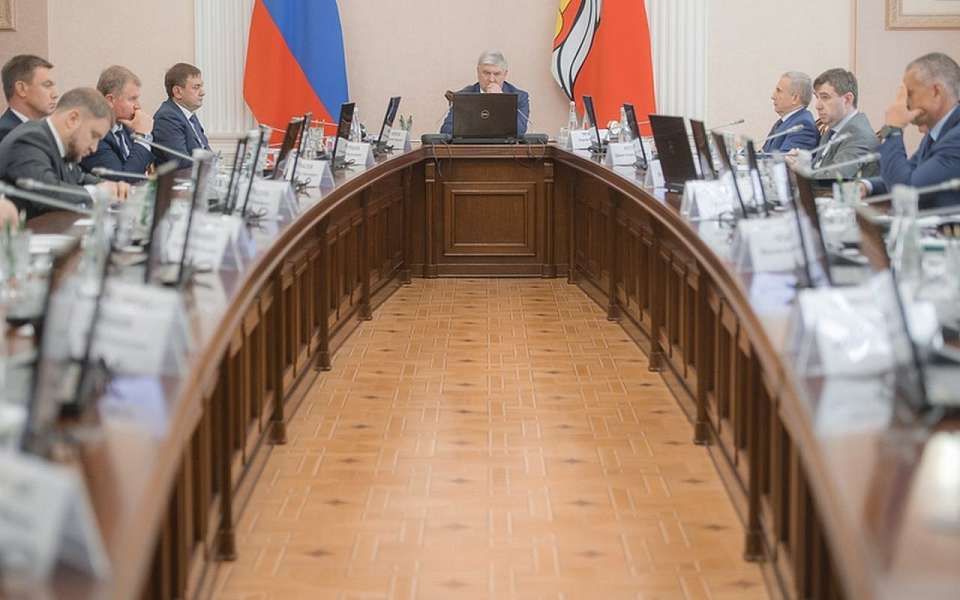 На воронежской земле строится каждая десятая школа в России