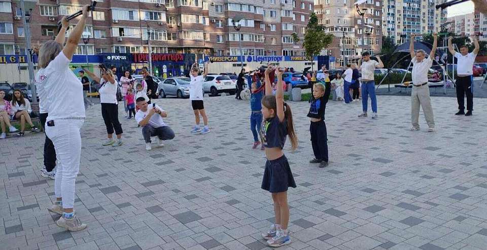 В Ленинском районе продолжают развивать массовый спорт