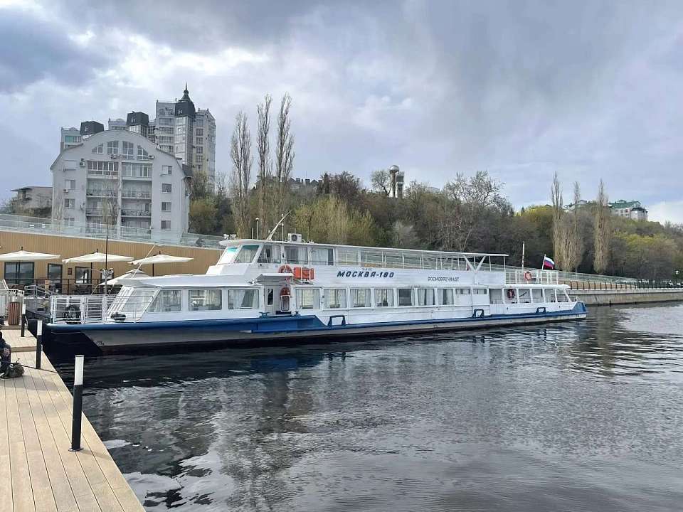  С 1 мая запустят теплоход «Москва» для прогулок по водохранилищу в Воронеже