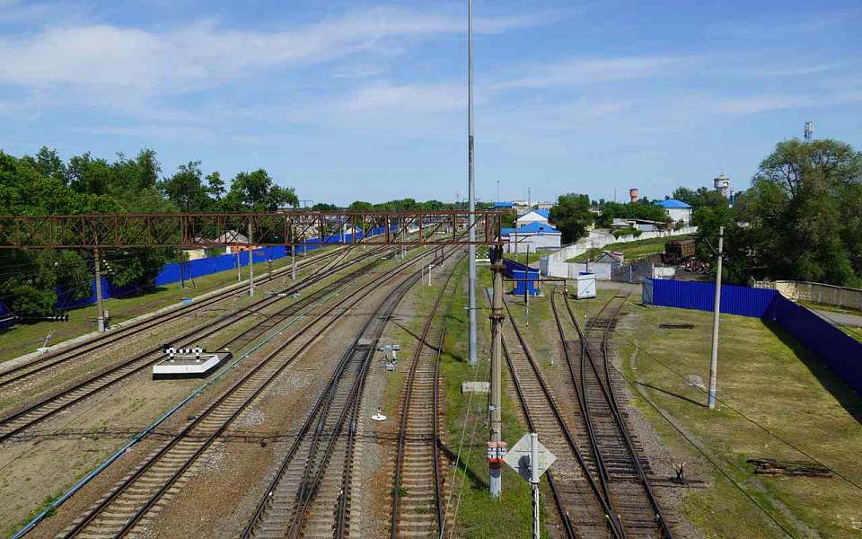 Из-за ЧП на переезде задержали 4 пассажирских поезда в Воронежской области