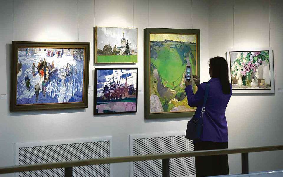 Выставка живописных работ разных жанров открылась в Воронеже