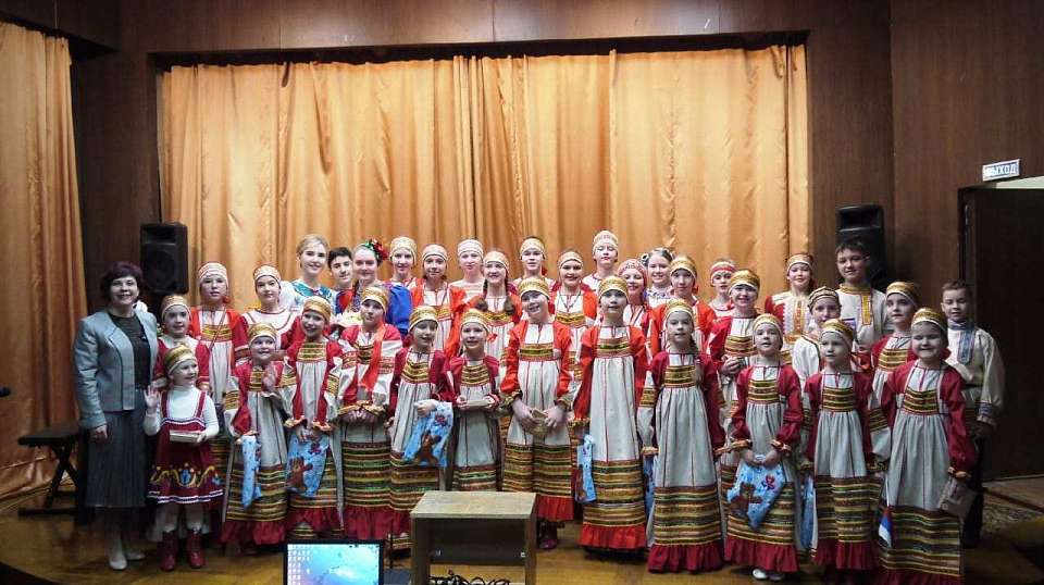 Преподаватель воронежской детской школы искусств Елена Антонова получила премию в 500 тысяч рублей